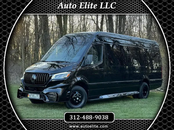 2026 Touring Coach Phantom Trim 14 Pass Mercedes-Benz Sprinter