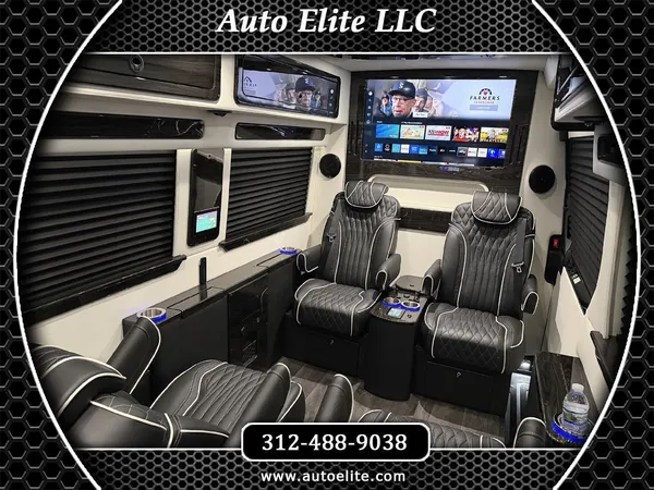 2026 3500 AWD Starlink Executive Limousine 10 Passenger Mercedes-Benz Sprinter